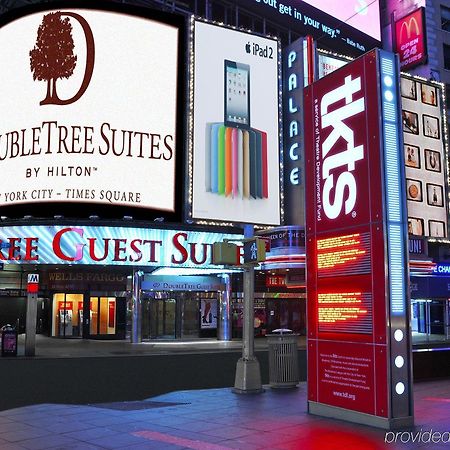 Doubletree Suites By Hilton Nyc - Times Square นิวยอร์ก ภายนอก รูปภาพ