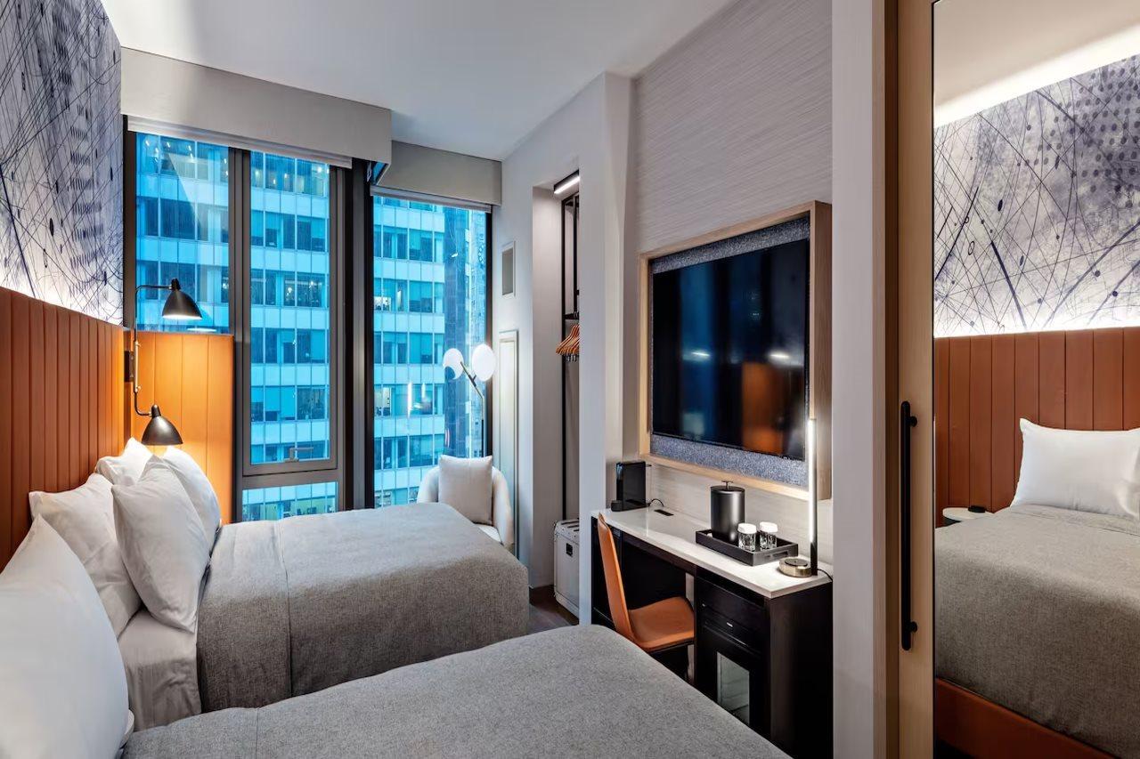 Doubletree Suites By Hilton Nyc - Times Square นิวยอร์ก ภายนอก รูปภาพ