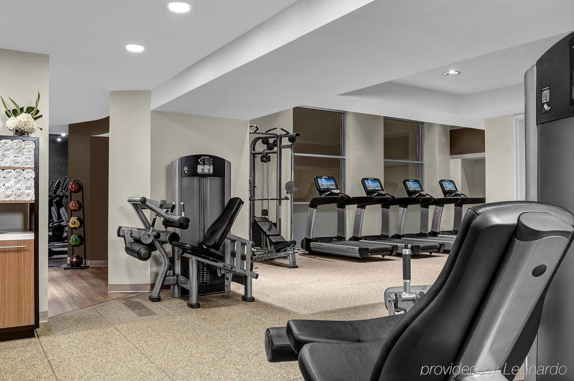 Doubletree Suites By Hilton Nyc - Times Square นิวยอร์ก ภายนอก รูปภาพ