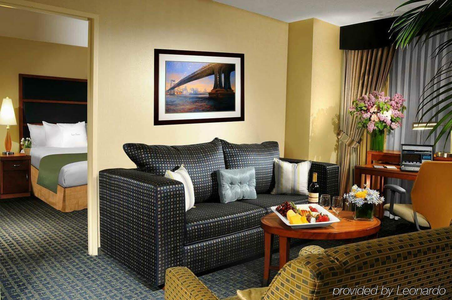 Doubletree Suites By Hilton Nyc - Times Square นิวยอร์ก ภายนอก รูปภาพ